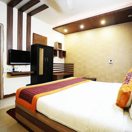 Hotel Classic نيودلهي المظهر الخارجي الصورة